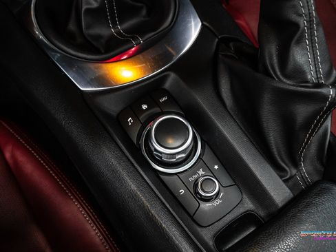 Used 2020 MAZDA MX-5 Miata Grand Touring image 26