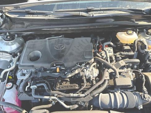 Used 2025 Toyota Camry LE image 28