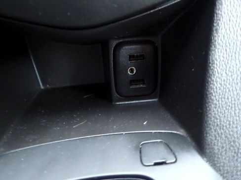 Used 2018 Chevrolet Sonic LS image 17