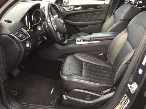 Used 2016 Mercedes-Benz GL 450 4MATIC image 22