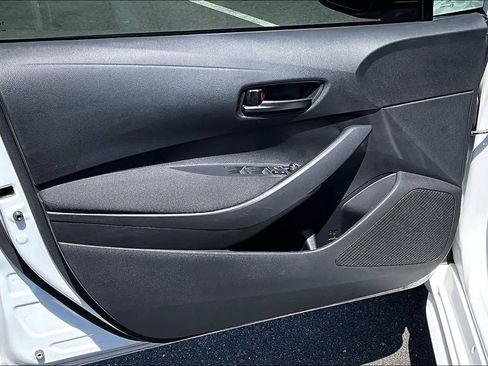 Used 2024 Toyota Corolla LE image 21