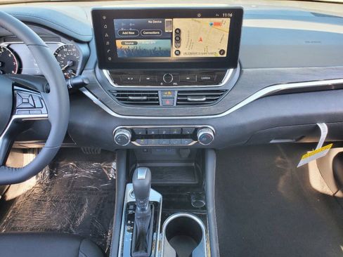 New 2025 Nissan Altima 2.5 SV w/ SV Premium Package image 23