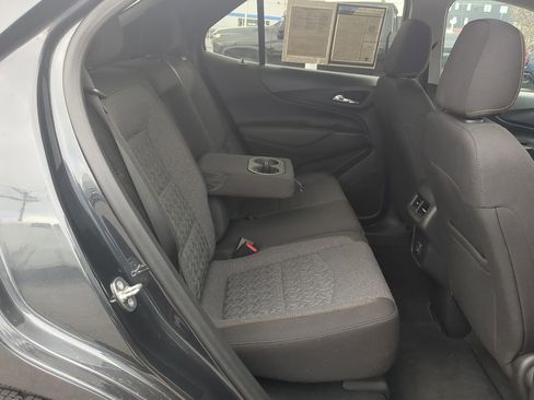 Used 2025 Chevrolet Trax RS w/ Driver Confidence Package image 28