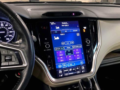 Certified 2021 Subaru Outback Limited image 6