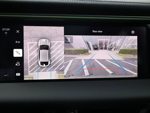 New 2025 Porsche Macan 4S Electric image 34