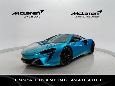 Used 2023 McLaren Artura Coupe image 1
