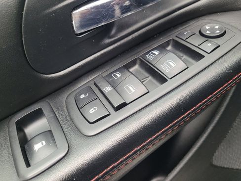 Used 2018 Dodge Grand Caravan GT FWD image 27