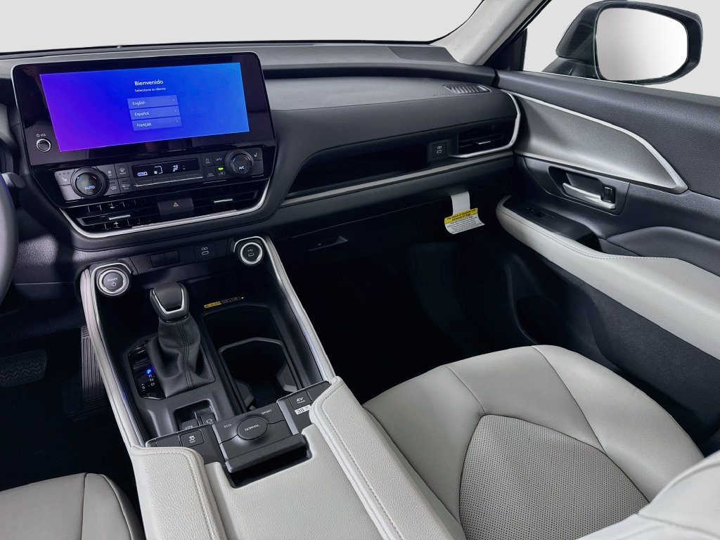 New 2026 Toyota Grand Highlander XLE FWD image 24