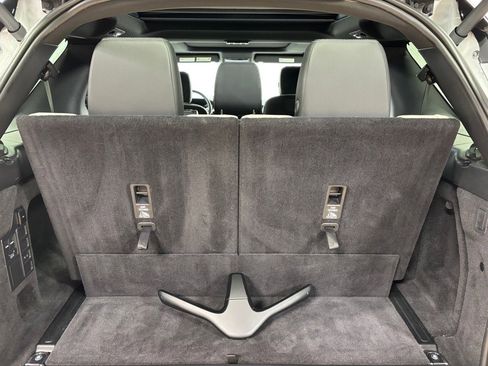 Used 2023 Land Rover Discovery S R-Dynamic image 43