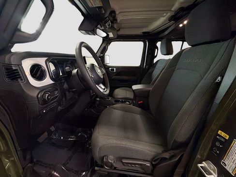 Used 2024 Jeep Wrangler Unlimited Sahara w/ Technology Group image 20