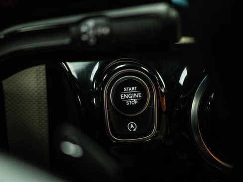 Used 2019 Mercedes-Benz A 220 4MATIC image 18