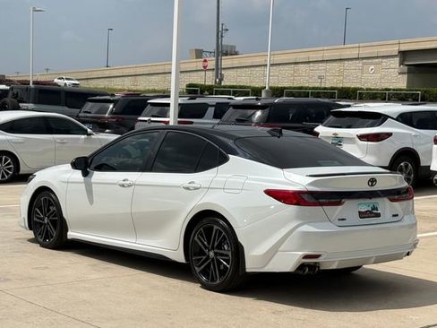 Used 2026 Toyota Camry XSE w/ Premium Package FWD image 8
