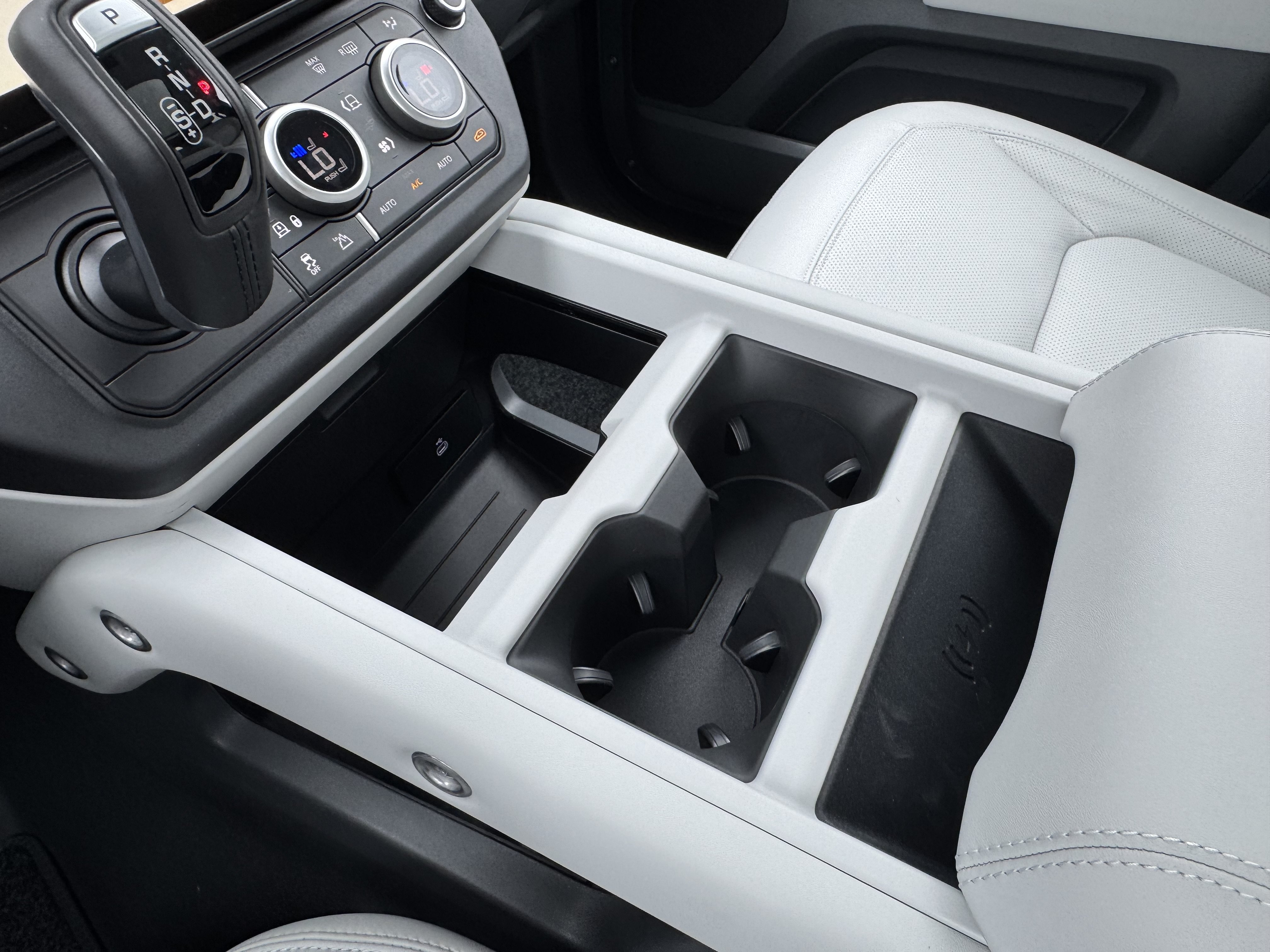 New 2026 Land Rover Defender 110 S AWD/4WD image 23