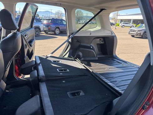 Used 2017 Subaru Forester 2.5i Touring AWD/4WD image 17