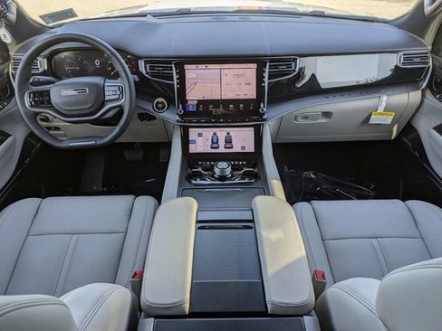 New 2026 Jeep Grand Wagoneer Summit w/ Premium Group III AWD/4WD image 17