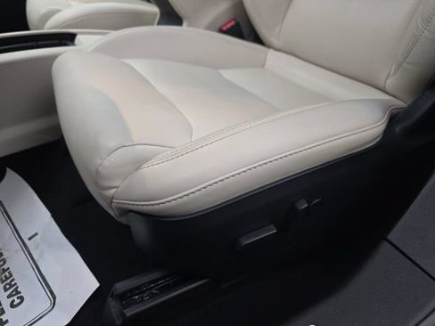 Used 2020 Tesla Model S Performance AWD/4WD image 28