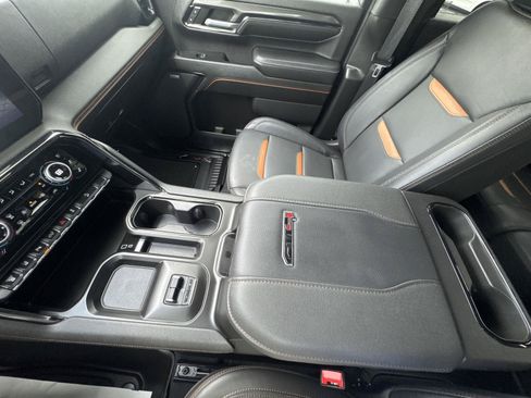 Used 2024 GMC Sierra 2500 AT4 w/ AT4 Premium Plus Package AWD/4WD image 30
