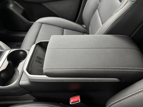 New 2027 GMC Terrain Elevation w/ Elevation Premium Package FWD image 28