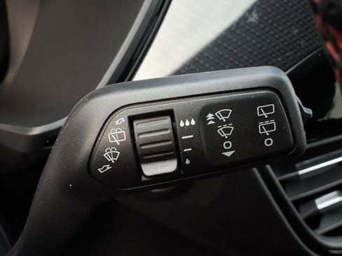 Used 2025 Ford Escape ST-Line FWD image 22