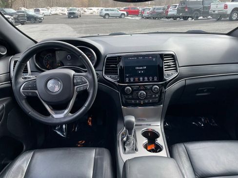 Used 2019 Jeep Grand Cherokee Limited image 12