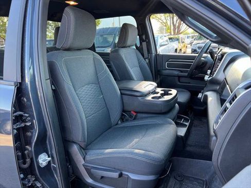 Certified 2025 RAM 2500 Big Horn AWD/4WD image 19