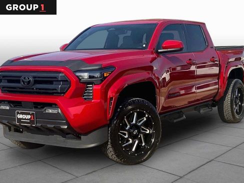 Used 2025 Toyota Tacoma SR5 AWD/4WD image 1