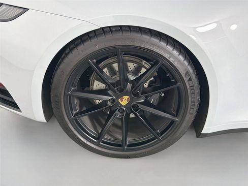 Used 2024 Porsche 911 Carrera T RWD image 13