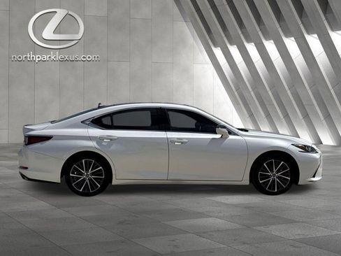 Certified 2023 Lexus ES 350 w/ Premium Package FWD image 4
