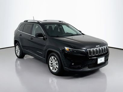 Used 2019 Jeep Cherokee Latitude w/ Popular Appearance Group