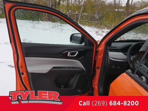 New 2026 Jeep Compass Limited image 23