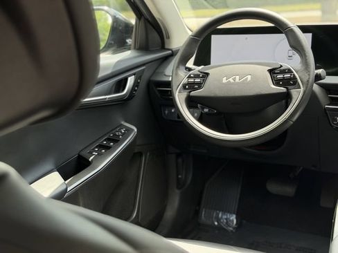 Certified 2024 Kia EV6 Light RWD image 36