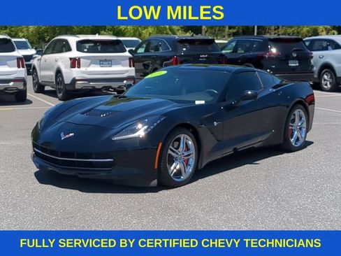 Used 2016 Chevrolet Corvette Stingray Coupe RWD image 12