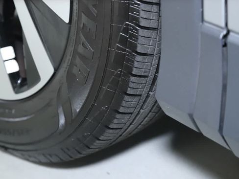 Certified 2026 Volkswagen Tiguan S FWD image 34