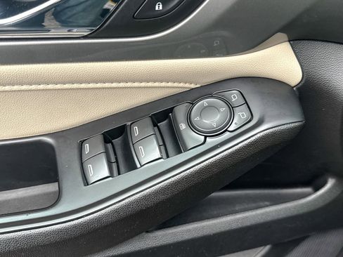 Used 2023 Chevrolet Traverse LS w/ Safety Package image 17