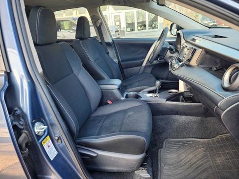 Used 2013 Toyota RAV4 XLE image 18