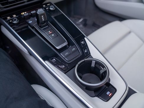 Certified 2023 Porsche 911 Targa 4 GTS AWD/4WD image 17