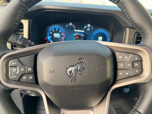 New 2025 Ford Bronco Badlands image 12