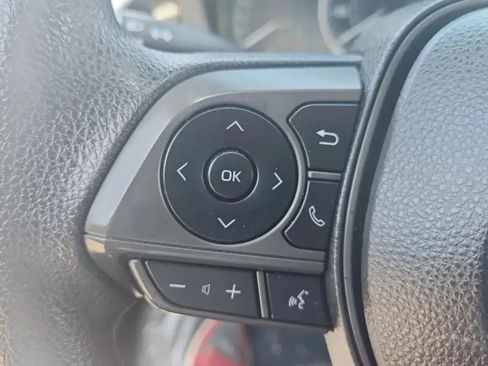 Used 2021 Toyota Corolla LE FWD image 23