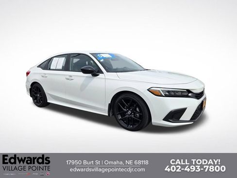 Used 2024 Honda Civic Sport image 1