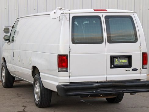 Used 2010 Ford E-350 and Econoline 350 Extended Super Duty image 25