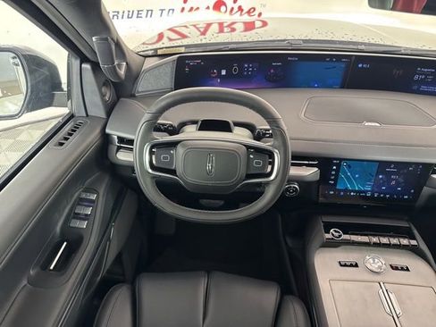 New 2025 Lincoln Navigator L Reserve w/ Jet Appearance Package image 10