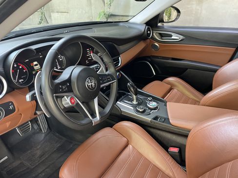 Used 2019 Alfa Romeo Giulia Ti Sport w/ Quick Order Package 22S Sport image 3