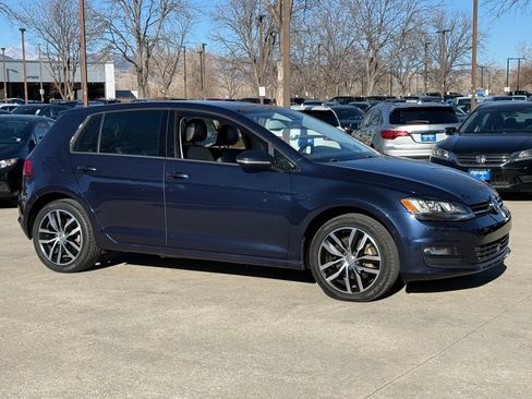 Used 2016 Volkswagen Golf SE w/ Lighting Package image 3