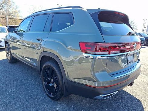 New 2026 Volkswagen Atlas SE image 3