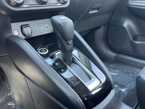 Used 2025 Nissan Versa SV image 41