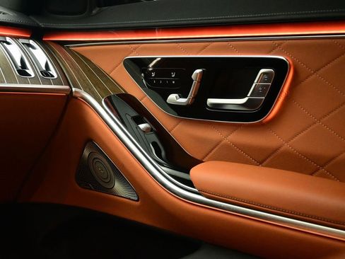 Used 2023 Mercedes-Benz S 580 4MATIC Sedan w/ AMG Line image 13