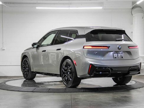 New 2026 BMW iX xDrive60 w/ M Sport Package image 4