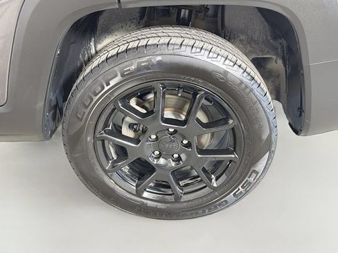 Used 2020 Jeep Renegade Sport AWD/4WD image 27