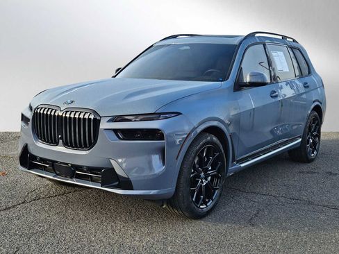 Used 2025 BMW X7 xDrive40i w/ Executive Package image 7