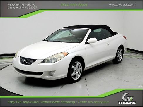 Used 2004 Toyota Solara SLE FWD image 1